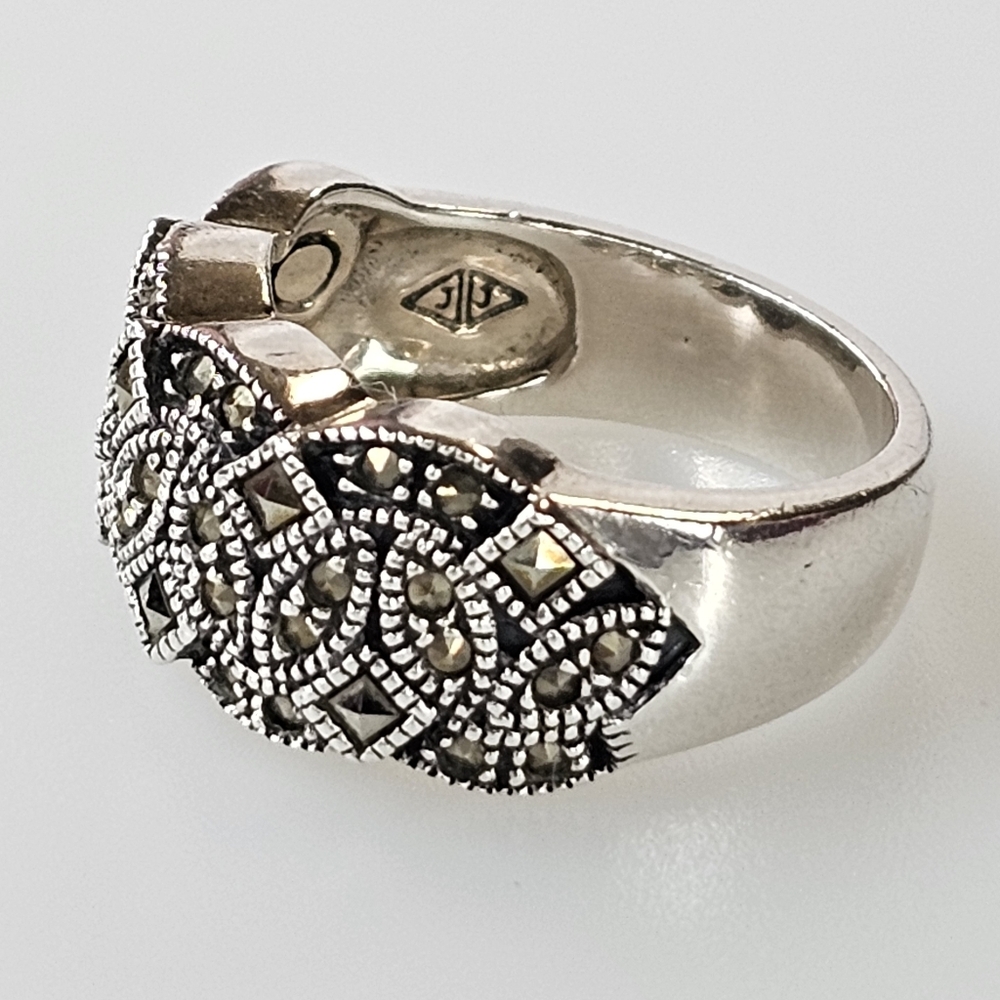 Vintage Judith Jack Marcasite Ring Sterling Silver Size 6.5 - Picture 4 of 6